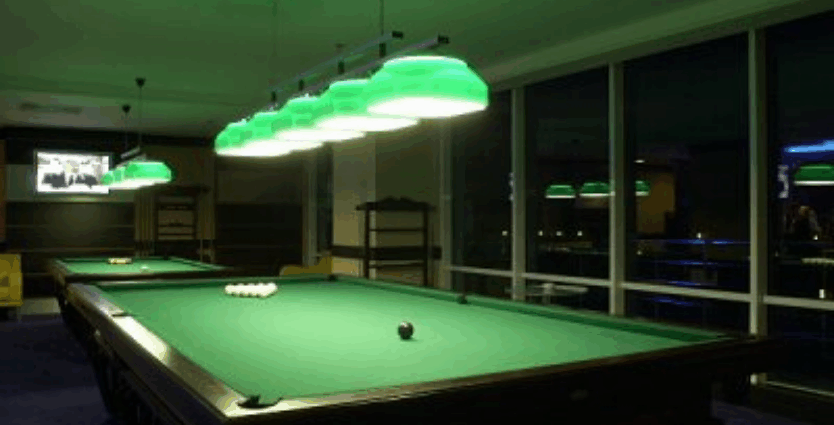 🎱 Чому зелений колір більярдного сукна став класикою