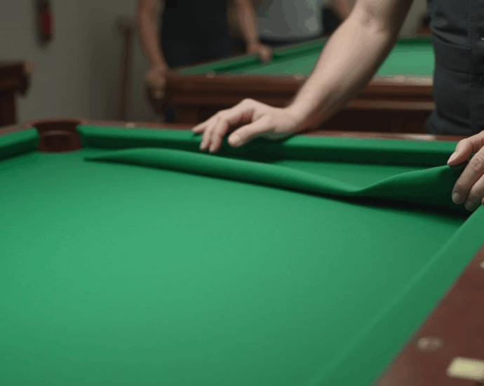 Перетяжка більярдного стола: коли потрібно та скільки коштує
